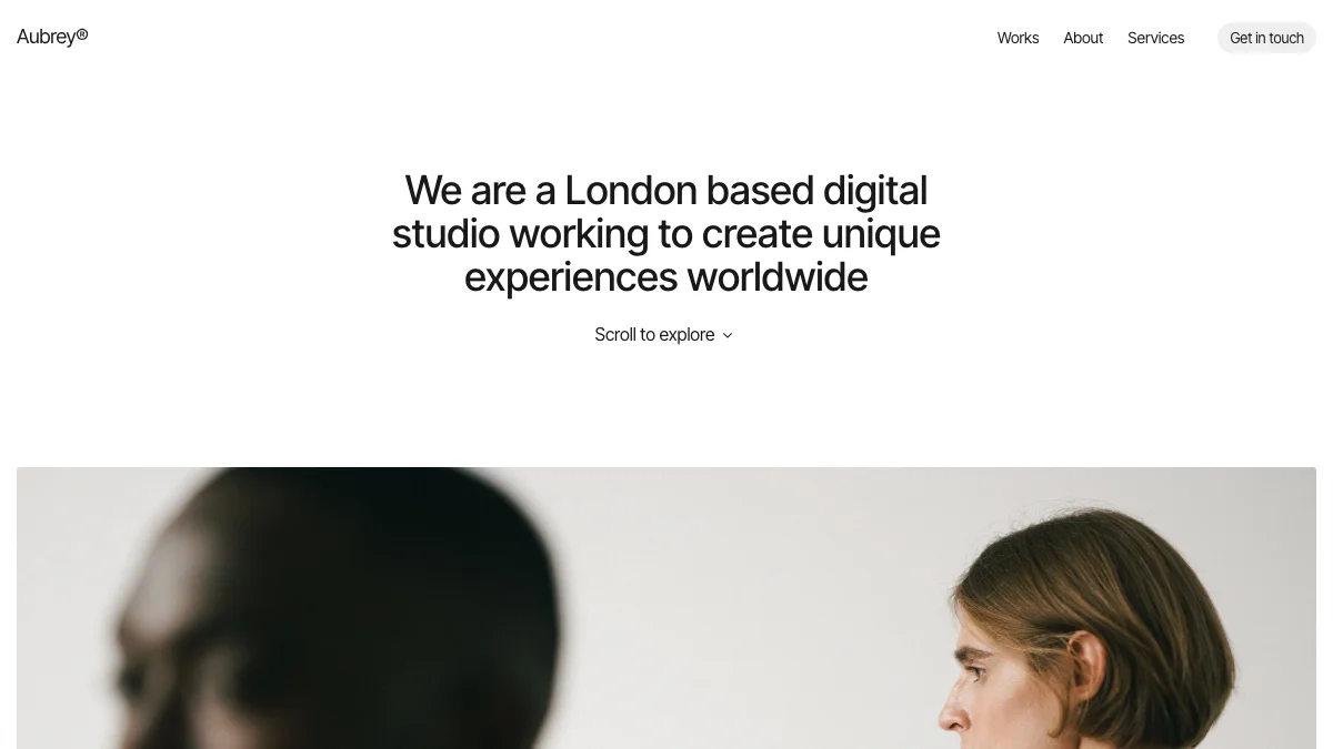 Screenshot of the Aubrey theme homepage