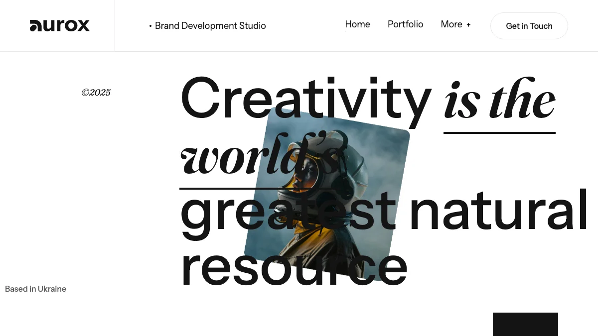 Screenshot of the Aurox theme homepage