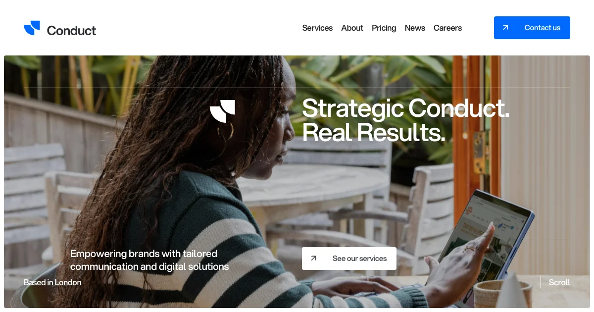 Screenshot of the Conduct theme homepage